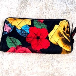 EUC Vera Bradley wallet Black with Flowers